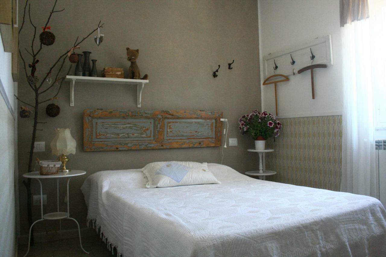 B&B La Casina Di Parrana โคลเลซัลเวตติ ภายนอก รูปภาพ